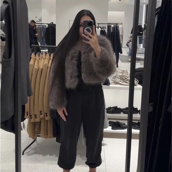 ZARA CROPPED FAUX FUR JACKET - Picture 12 of 16